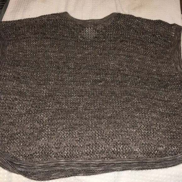 Brown, camel and white woven poncho - Picture 5 of 7